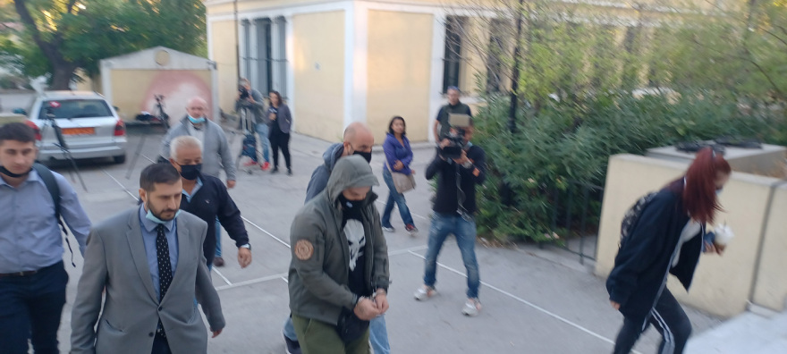 Επίθεση στο Νέο Ηράκλειο: Στην Εισαγγελία Αθηνών ο 30χρονος ακροδεξιός - Κατηγορίες πλημμεληματικού χαρακτήρα