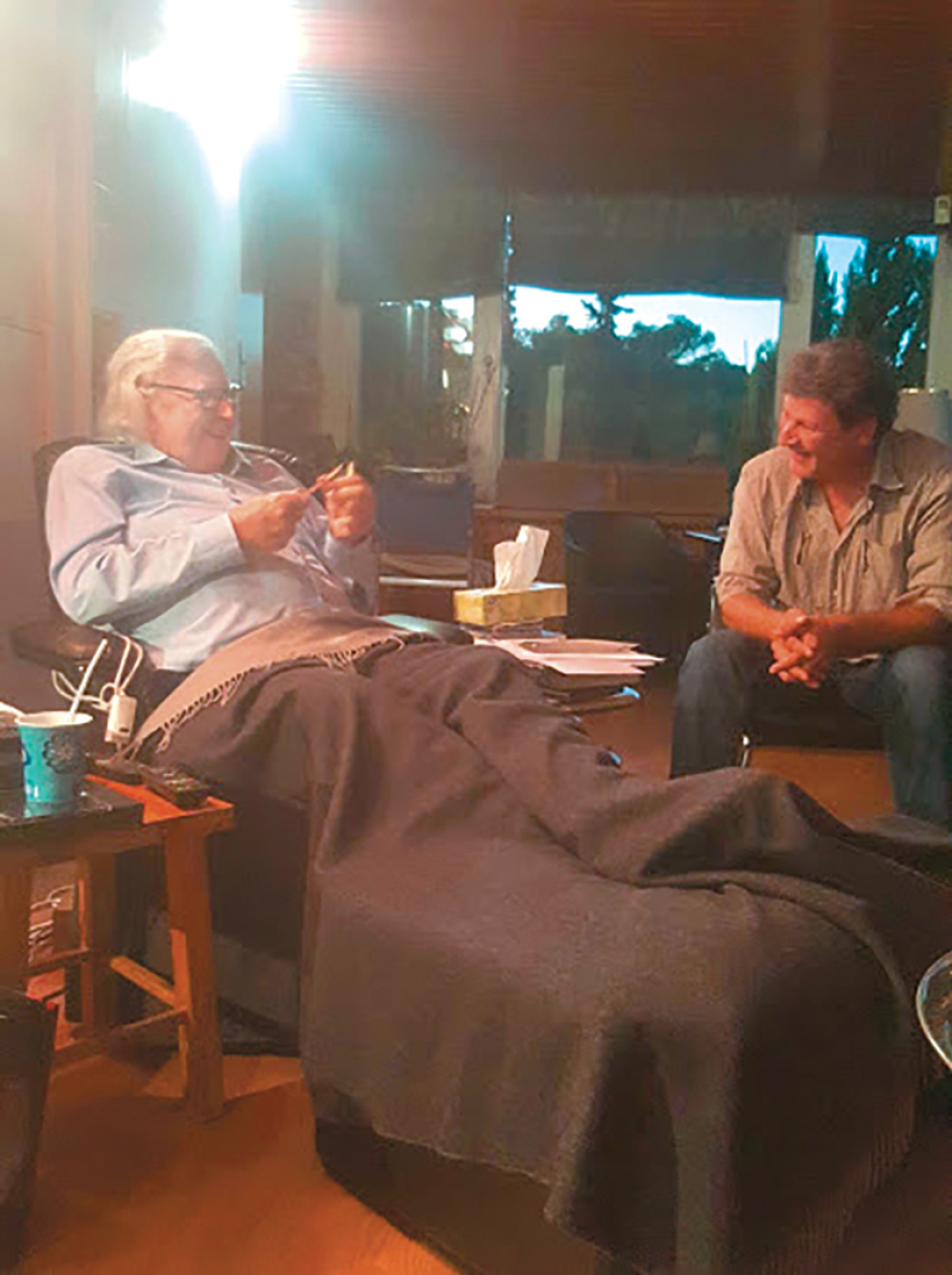 Μίκης Θεοδωράκης: O άγνωστος «γιος» και η μυστική διαθήκη που ανοίγει