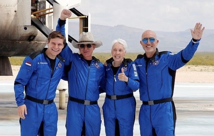 Τζεφ Μπέζος: Ξανά στον πύραυλό του και οι εργαζόμενοί του στα κάγκελα…