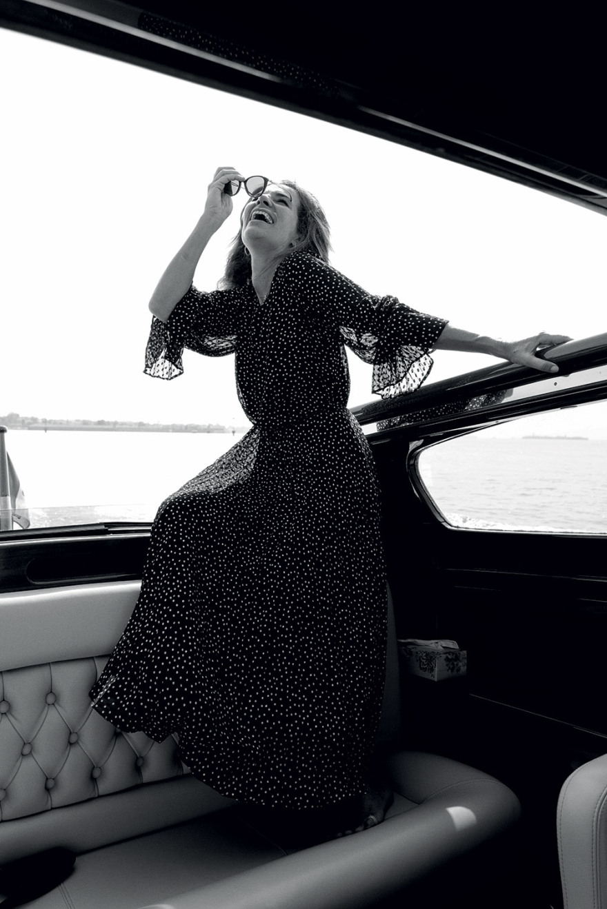 Ρομπέρτα Αρμάνι: Η ήρεμη δύναμη πίσω από τον σχεδιαστή-μύθο