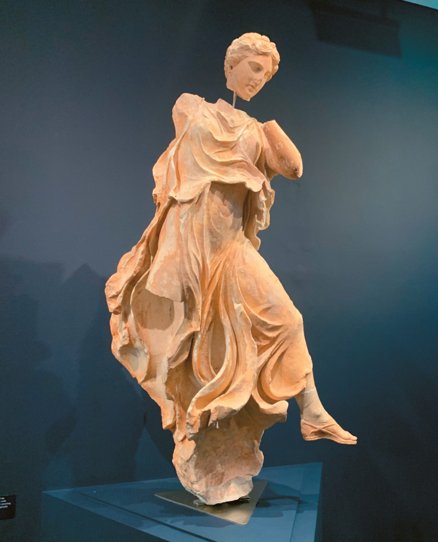 Μουσείο Κυκλαδικής Τέχνης: Η έκθεση-ωδή στο αρχαιοελληνικό «Κάλλος» και ο φιλέλληνας CEO της L' Oreal