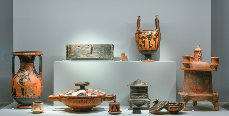 Μουσείο Κυκλαδικής Τέχνης: Η έκθεση-ωδή στο αρχαιοελληνικό «Κάλλος» και ο φιλέλληνας CEO της L' Oreal