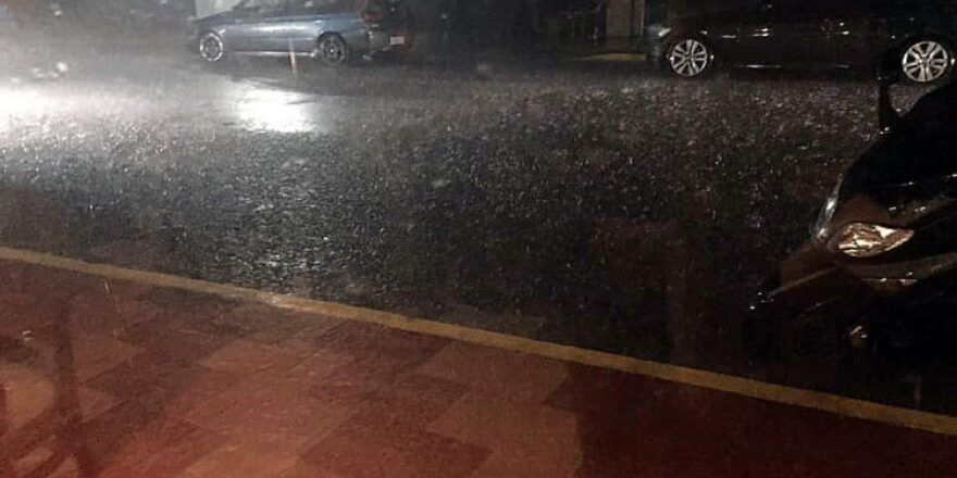 Κακοκαιρία «Αθηνά»: Καταιγίδες, χαλαζοπτώσεις και θυελλώδεις άνεμοι - Δείτε πού θα είναι έντονα τα φαινόμενα