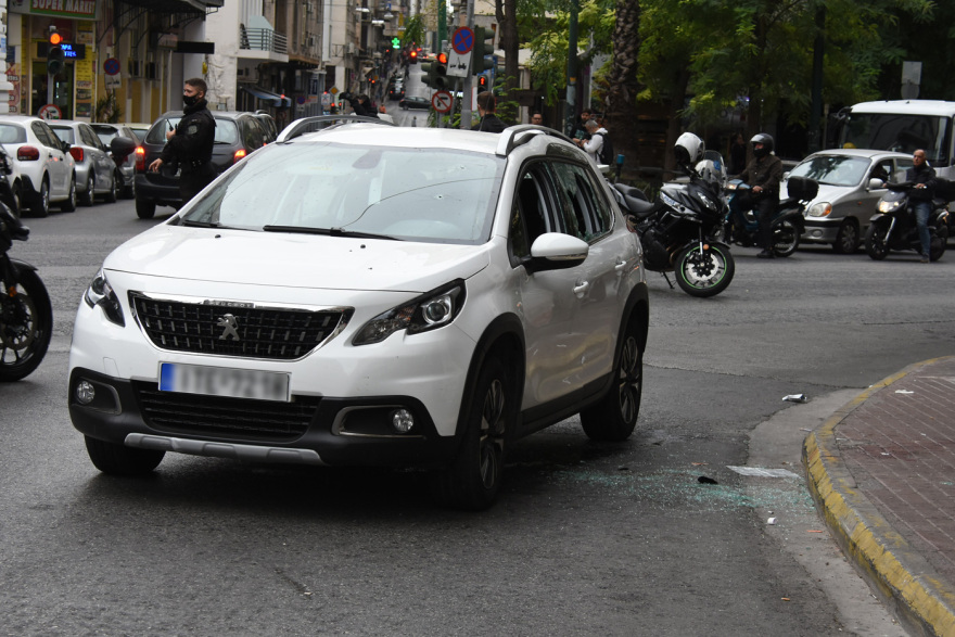 Καταδίωξη στο κέντρο της Αθήνας: Οι αστυνομικοί παρακολουθούσαν μέσω GPS το κλεμμένο όχημα