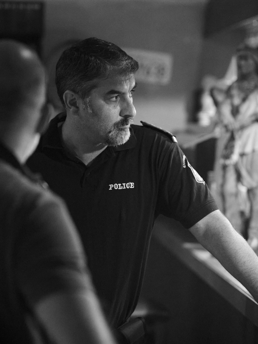 Κομάντα και Δράκοι: Αλλάζουν οι ισορροπίες στη συμμορία των Δράκων - Ο Γιώργος προσπαθεί να σώσει τον Ντόντο