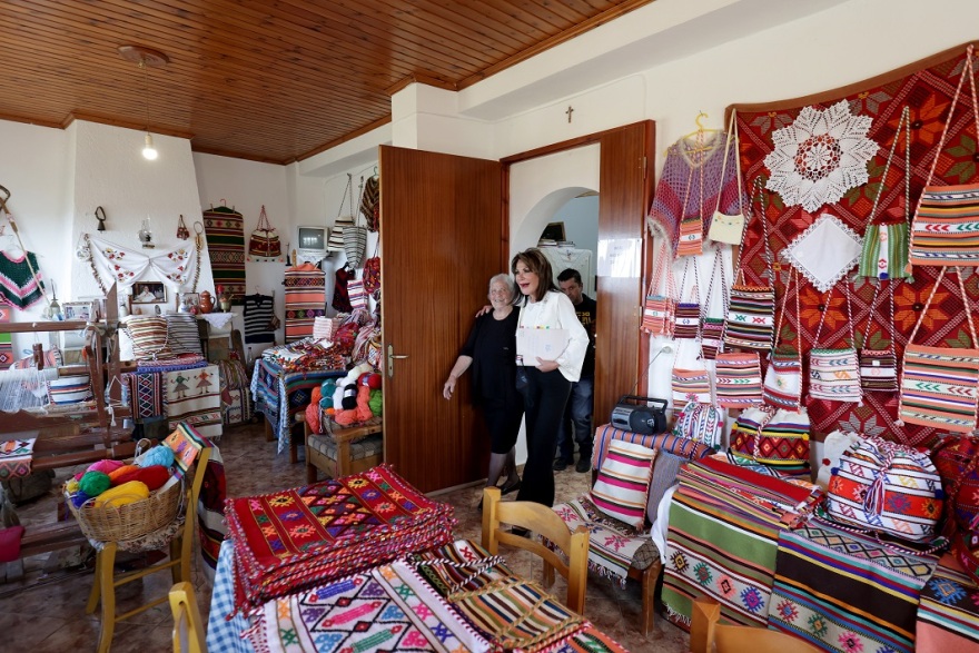 «Ελλάδα 2021» - Στα Ανώγεια η Γιάννα Αγγελοπούλου - «Να είμαστε καβάλα στο κύμα και όχι να μας πάρει το κύμα από κάτω»