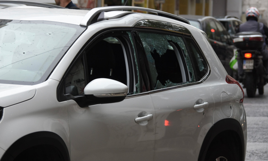 Συναγερμός στο κέντρο της Αθήνας: Καταδίωξη και πυροβολισμοί - Ένας τραυματίας 