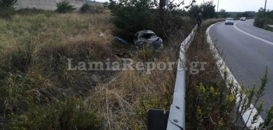  Νεκρός 22χρονος σε τροχαίο στην Αθηνών-Λαμίας - Δείτε φωτογραφίες 