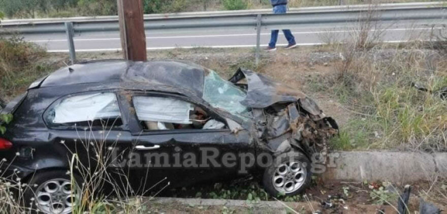  Νεκρός 22χρονος σε τροχαίο στην Αθηνών-Λαμίας - Δείτε φωτογραφίες 
