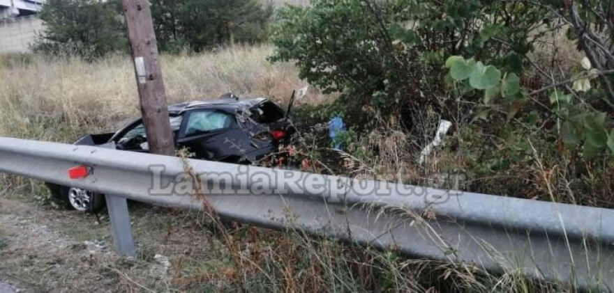  Νεκρός 22χρονος σε τροχαίο στην Αθηνών-Λαμίας - Δείτε φωτογραφίες 