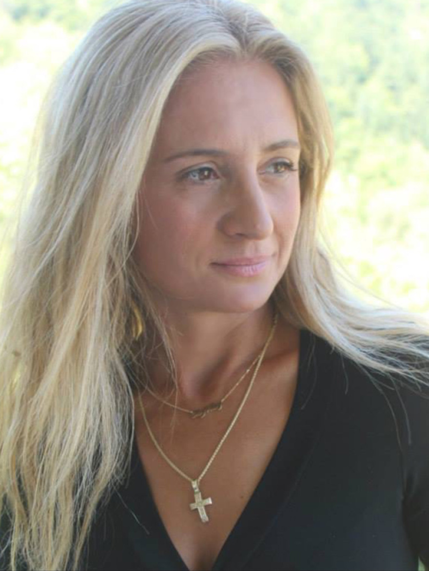 Μαρία Πολύζου: «Ούτε ο καρκίνος ούτε η σεξουαλική κακοποίηση κατάφεραν ποτέ να με νικήσουν»