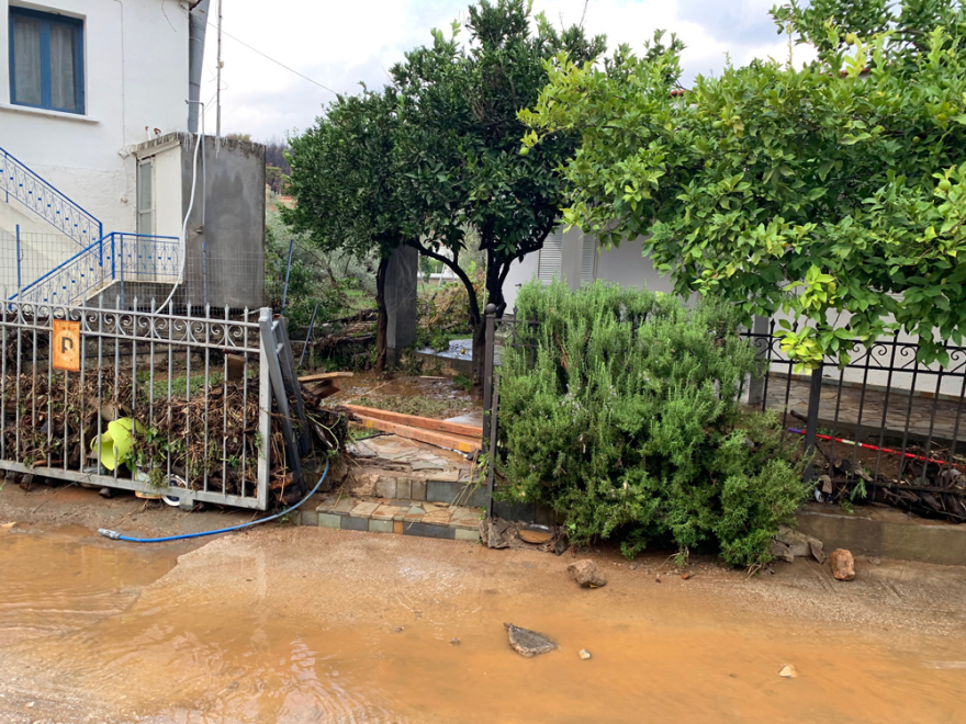 Κακοκαιρία «Αθηνά» - Εφιάλτης στη Βόρεια Εύβοια: Πλημμυρισμένα σπίτια, ισοπεδωμένοι δρόμοι, μεγάλες καταστροφές