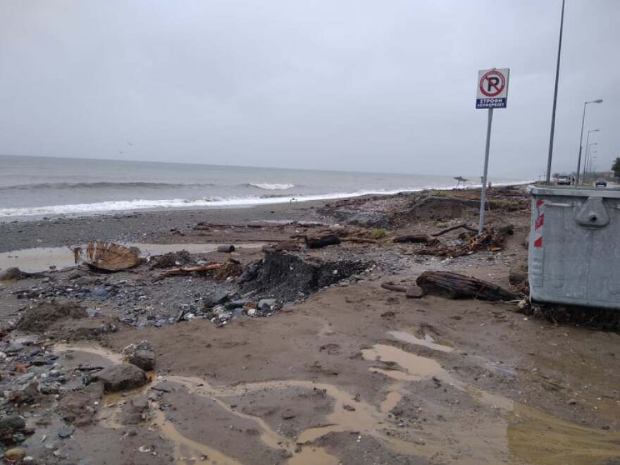 Σαρωτικό το πέρασμα της κακοκαιρίας «Αθηνά» από τη Λάρισα - Δείτε φωτογραφίες