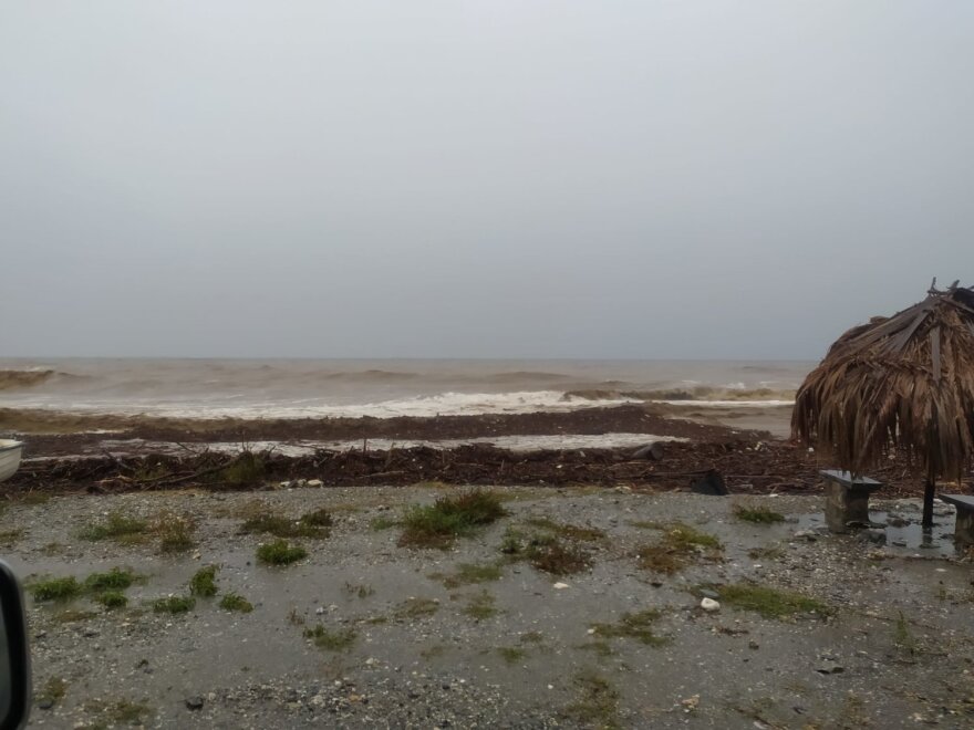 Σαρωτικό το πέρασμα της κακοκαιρίας «Αθηνά» από τη Λάρισα - Δείτε φωτογραφίες