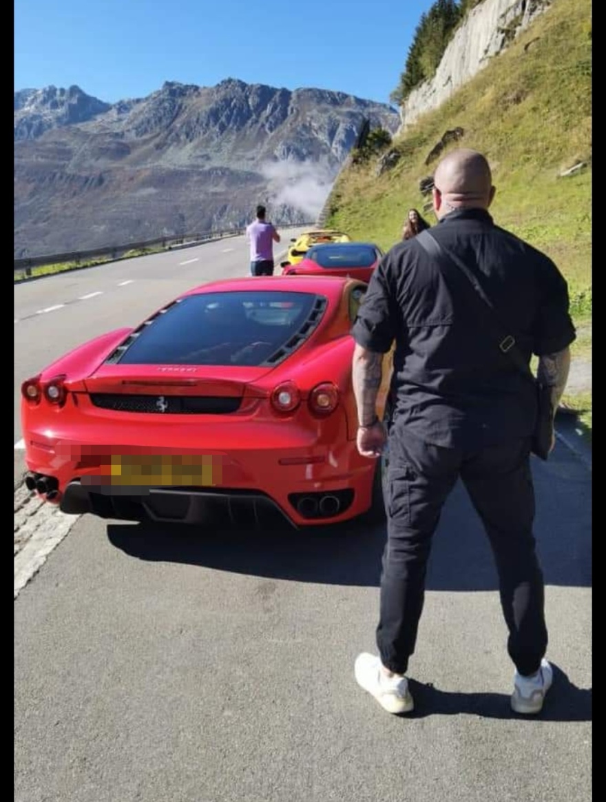 Η επιστροφή του σωματοφύλακα που ξυλοκοπήθηκε άγρια απο 15 άτομα στη Μύκονο - Δείτε φωτογραφίες