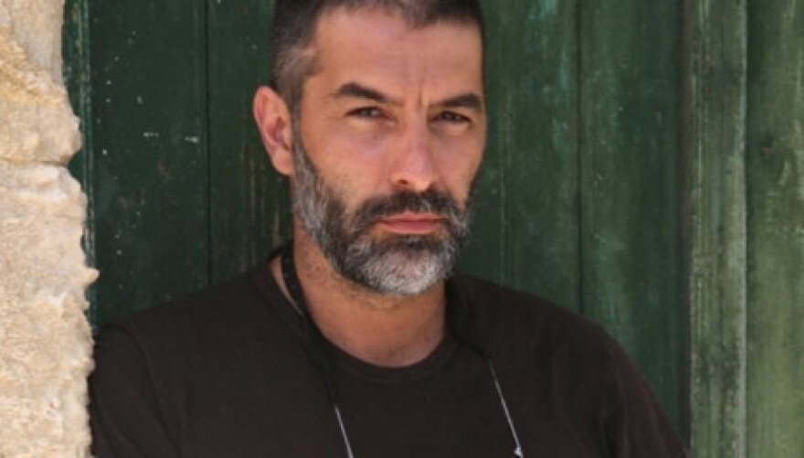 Δέσποινα Βανδή - Βασίλης Μπισμπίκης: Τα μυστικά ενός έρωτα που ξεκίνησε από το Διαφάνι