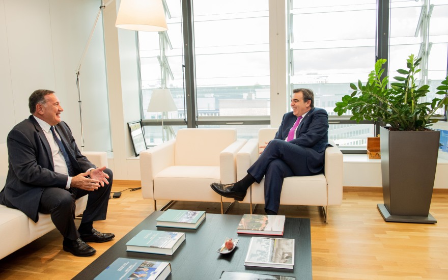 Συνάντηση του Σπύρου Καπράλου με τον Αντιπρόεδρο της Ευρωπαϊκής Ενωσης Μαργαρίτη Σχοινά