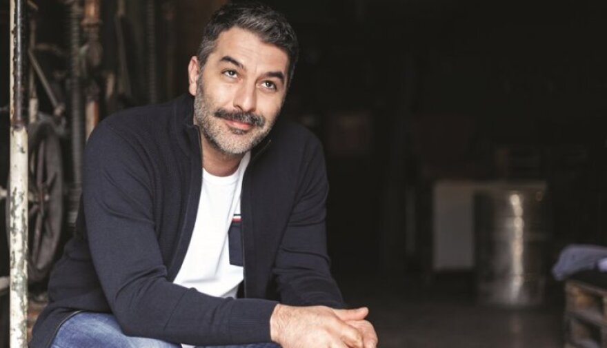 Δέσποινα Βανδή - Βασίλης Μπισμπίκης: Τα μυστικά ενός έρωτα που ξεκίνησε από το Διαφάνι