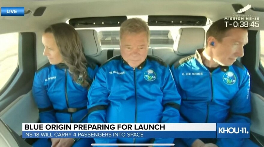 O «Κάπτεν Κερκ» έγινε ο γηραιότερος άνθρωπος που ταξίδεψε στο Διάστημα - «Είμαι συγκινημένος, ήταν εκπληκτικό»