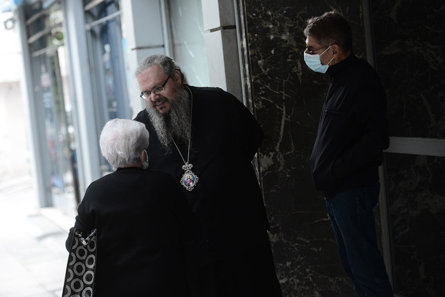 Μητροπολίτης Λαρίσης στον Δημήτρη Δανίκα: Τα «μαγαζάκια» του Σώρρα πίσω από τους αρνητές