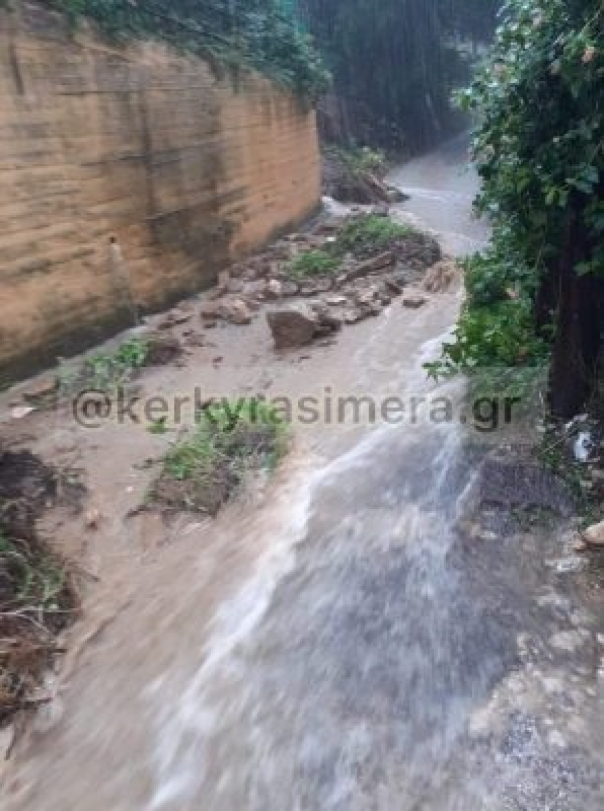 Σάρωσε ο «Μπάλλος» από  Κέρκυρα μέχρι Χαλκιδική και Κρήτη - Αγωνία για τις πυρόπληκτες περιοχές