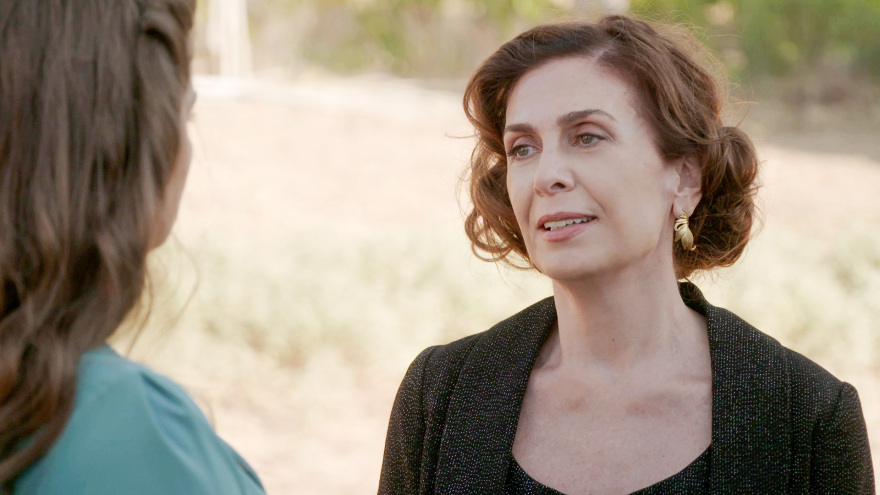 «Άγριες Μέλισσες»: Η Δόμνα κάνει μια συγκλονιστική κατάθεση και είναι η σειρά του Δούκα να ανέβει στο εδώλιο