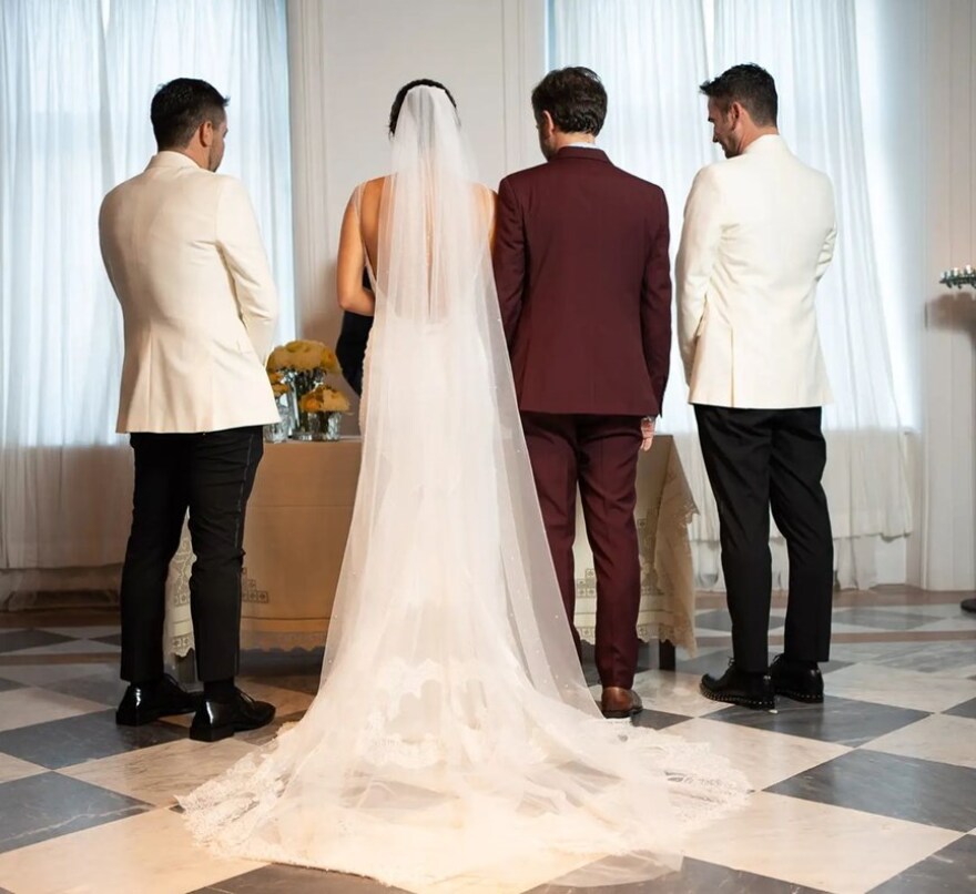 Γάμος Σωτηροπούλου - Μαραβέγια: Το πάρτι, τα ονόματα στο παπούτσι και ο χορός με Σαμαρά και Μοθωναίο