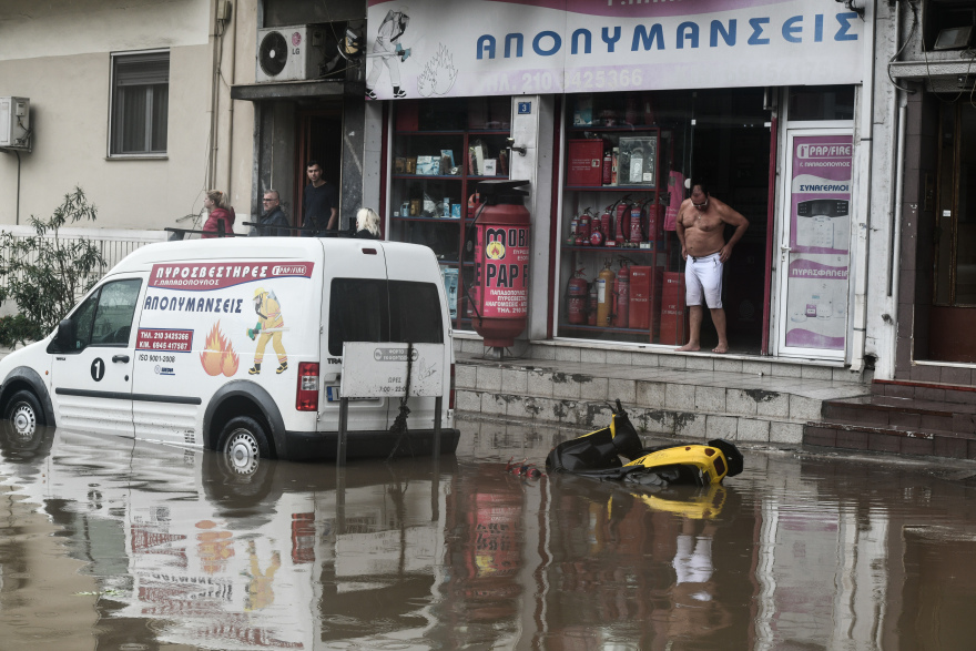 Κακοκαιρία «Μπάλλος»: Σε ποιους δρόμους της Αττικής υπάρχουν προβλήματα