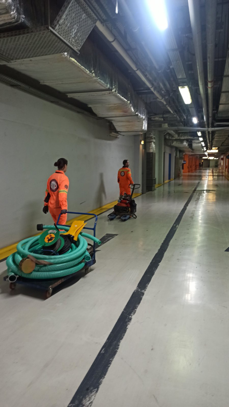 Άντληση υδάτων από χώρους του Κέντρου Πολιτισμού Ελληνικός Κόσμος του Ιδρύματος Μείζονος Ελληνισμού - Δείτε φωτογραφίες