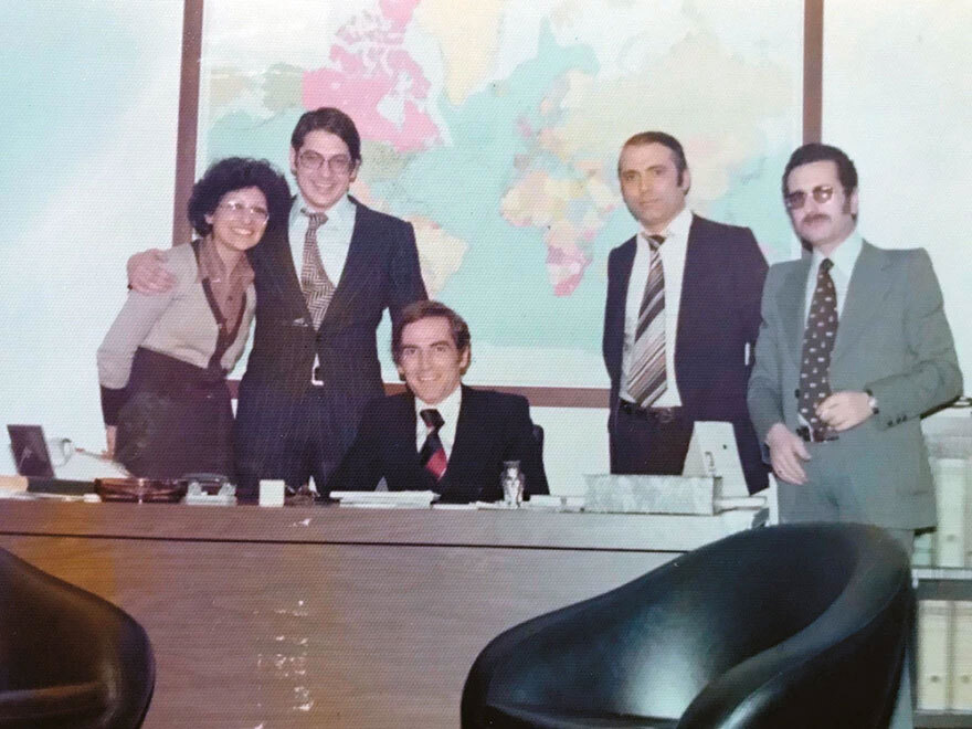 Ο εφοπλιστής Διαμαντής Διαμαντίδης επενδύει στο «φιλέτο» της Αττικής - Μισό δισ.  για έξι βίλες στον «Αστέρα» Βουλιαγμένης