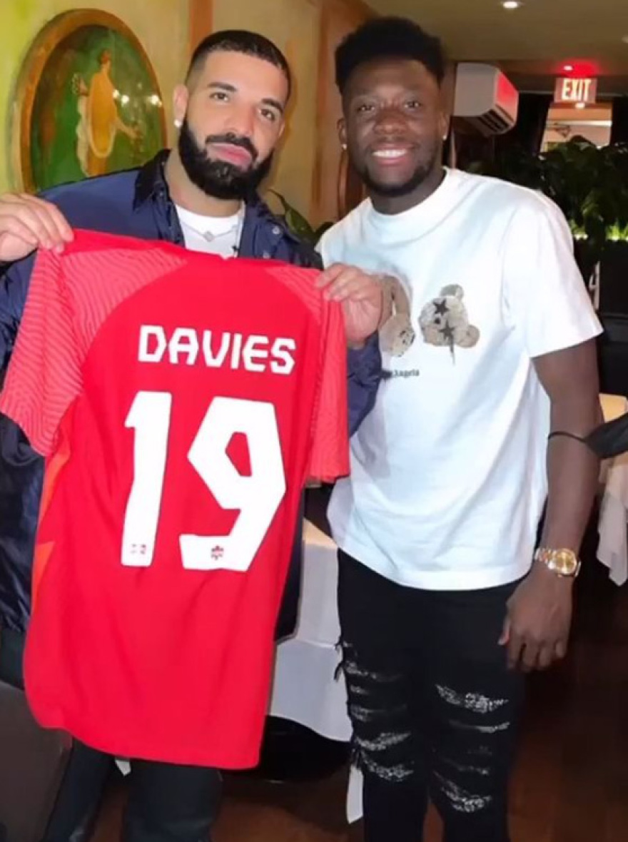 Ο Αλφόνσο Ντέιβις θύμισε κάτι από Μπέιλ και ο Drake ζήτησε να τον συναντήσει - Δείτε βίντεο