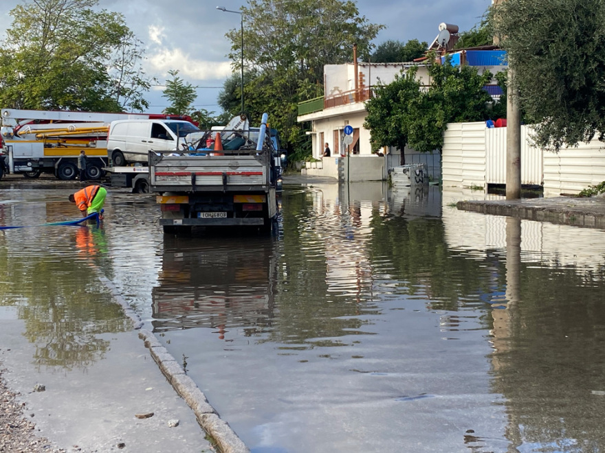 Κακοκαιρία «Μπάλλος»: Σε ποιους δρόμους της Αττικής υπάρχουν προβλήματα