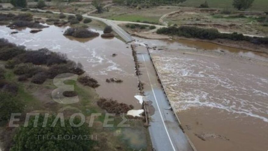 Κακοκαιρία «Μπάλλος» - Σέρρες: Υπερχείλισε ποταμός στη Βέργη - Δείτε φωτογραφίες