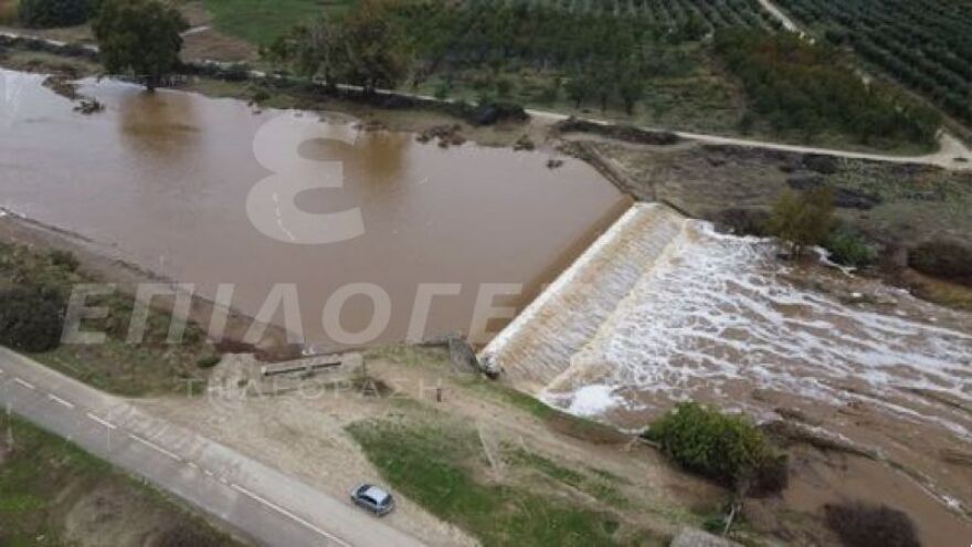Κακοκαιρία «Μπάλλος» - Σέρρες: Υπερχείλισε ποταμός στη Βέργη - Δείτε φωτογραφίες