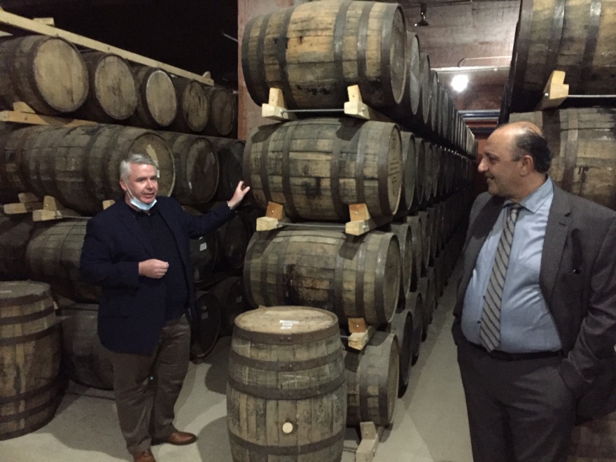 Καβάλα: Σύρος γιατρός «ρίχνει» 100 εκατ. ευρώ για βιομηχανία ποτών