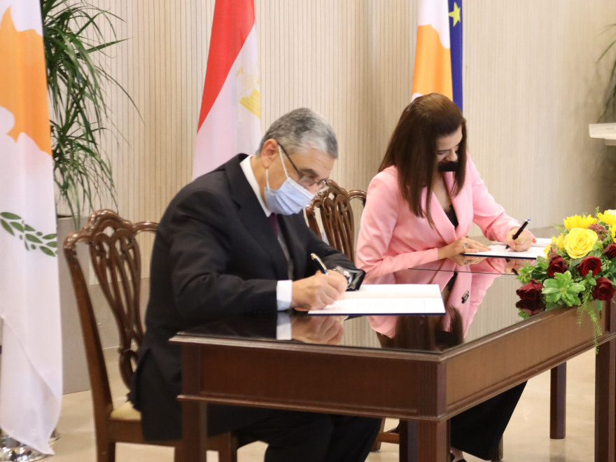 Υπεγράφη η ηλεκτρική διασύνδεση Κύπρου – Αιγύπτου