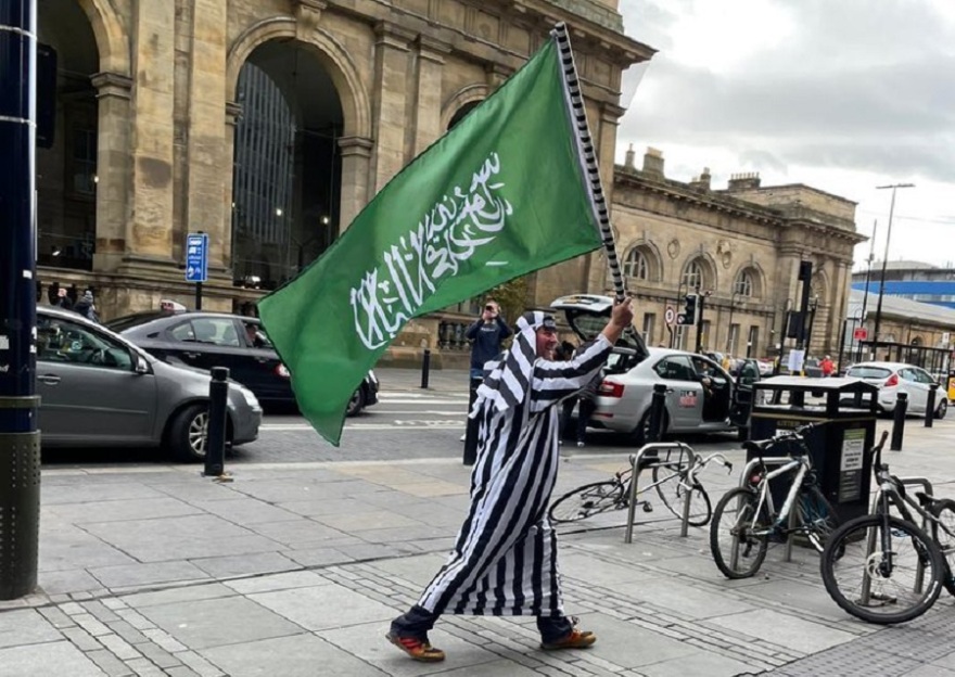 Premier League: Με κελεμπίες οι οπαδοί της Νιούκαστλ στο ματς με την Τότεναμ