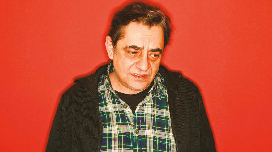 Ο Αντώνης Καφετζόπουλος στον Δημήτρη Δανίκα: «Aκολουθώ το ένστικτό μου, όπως ο χιμπατζής»