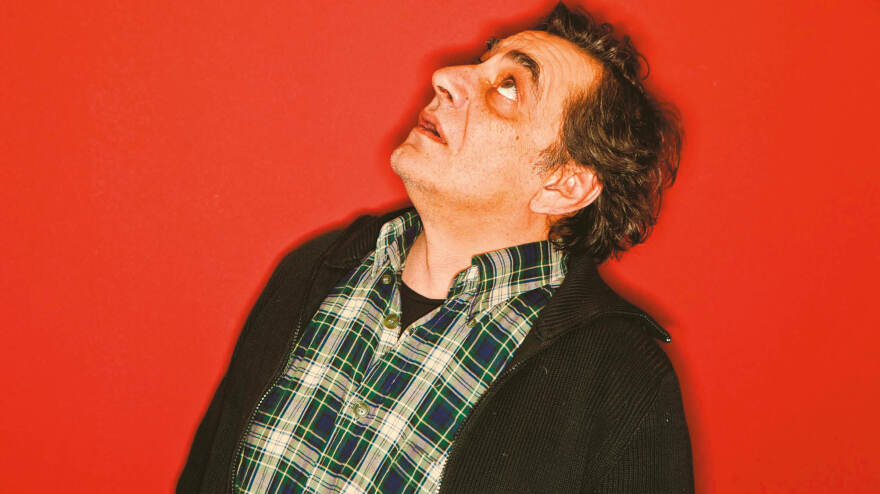 Ο Αντώνης Καφετζόπουλος στον Δημήτρη Δανίκα: «Aκολουθώ το ένστικτό μου, όπως ο χιμπατζής»