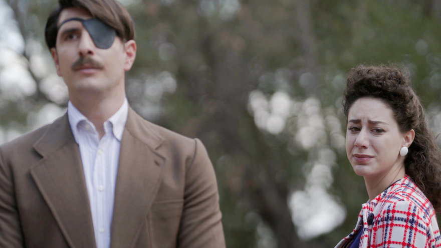 Άγριες Μέλισσες: Η Μυρσίνη φτάνει απρόσκλητη στη γιορτή του Σέργιου - Δείτε φωτογραφίες