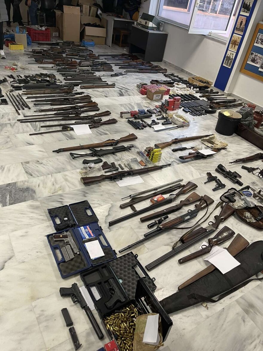 Εξαρθρώθηκε εγκληματική οργάνωση με παράνομα εργαστήρια όπλων στα Χανιά
