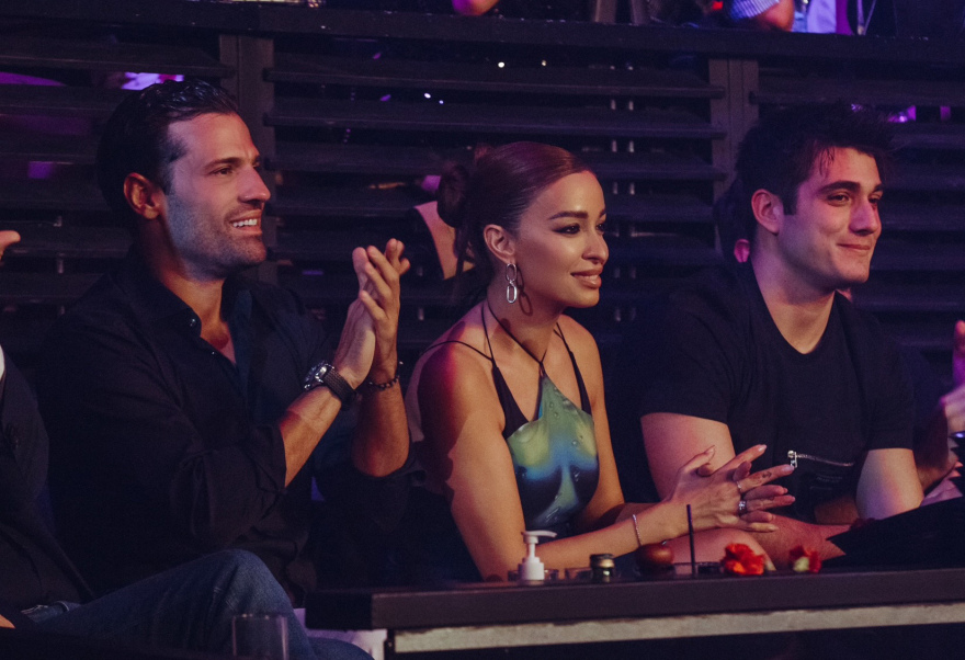 Νίκος Οικονομόπουλος: Επέστρεψε στη νυχτερινή ζωή της Αθήνας