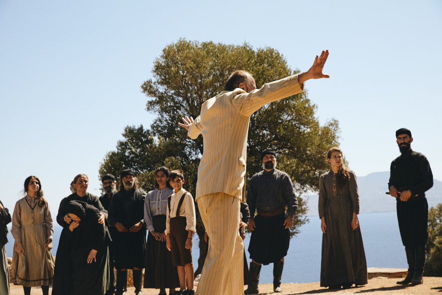 «Κομάντα και Δράκοι»: Εγκλωβισμένη, τραυματισμένη και μόνη στο σκοτάδι, η Ίρις κάνει μία σειρά ανακαλύψεων