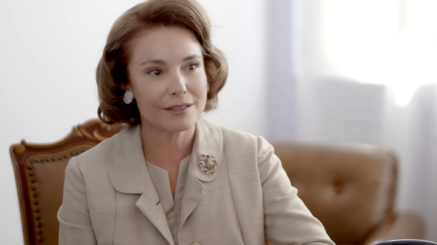 Άγριες Μέλισσες: Ποια είναι η ερωτική αντίζηλος της Μυρσίνης;