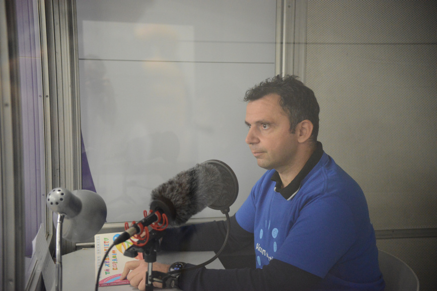 ΜΚΟ «Διαβάζω για τους Άλλους»: 43 εθελοντές ηχογράφησαν βιβλία για ανθρώπους με προβλήματα όρασης