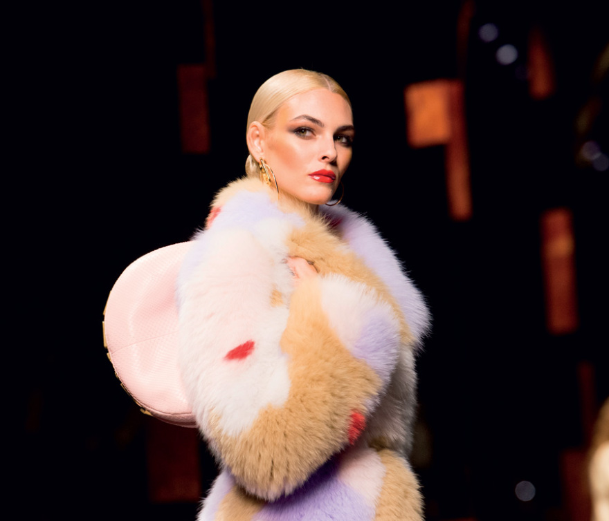 Fashion Weeks 2022: Glam, sex & parties... το πατρόν της ευτυχίας για τη γενιά του μέλλοντος - Φωτογραφίες