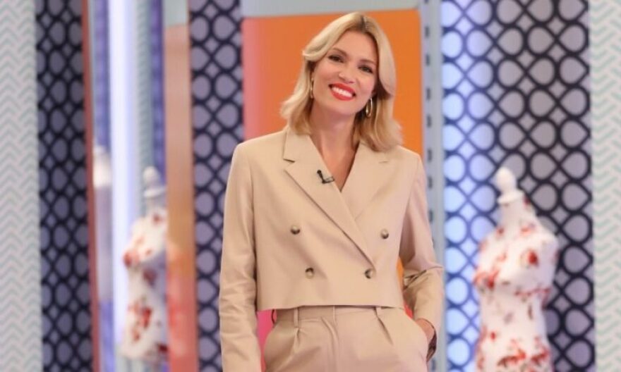 Η Άννα, η Αννίτα και η μάνα Πούμπουρα στο... απόλυτο κενό