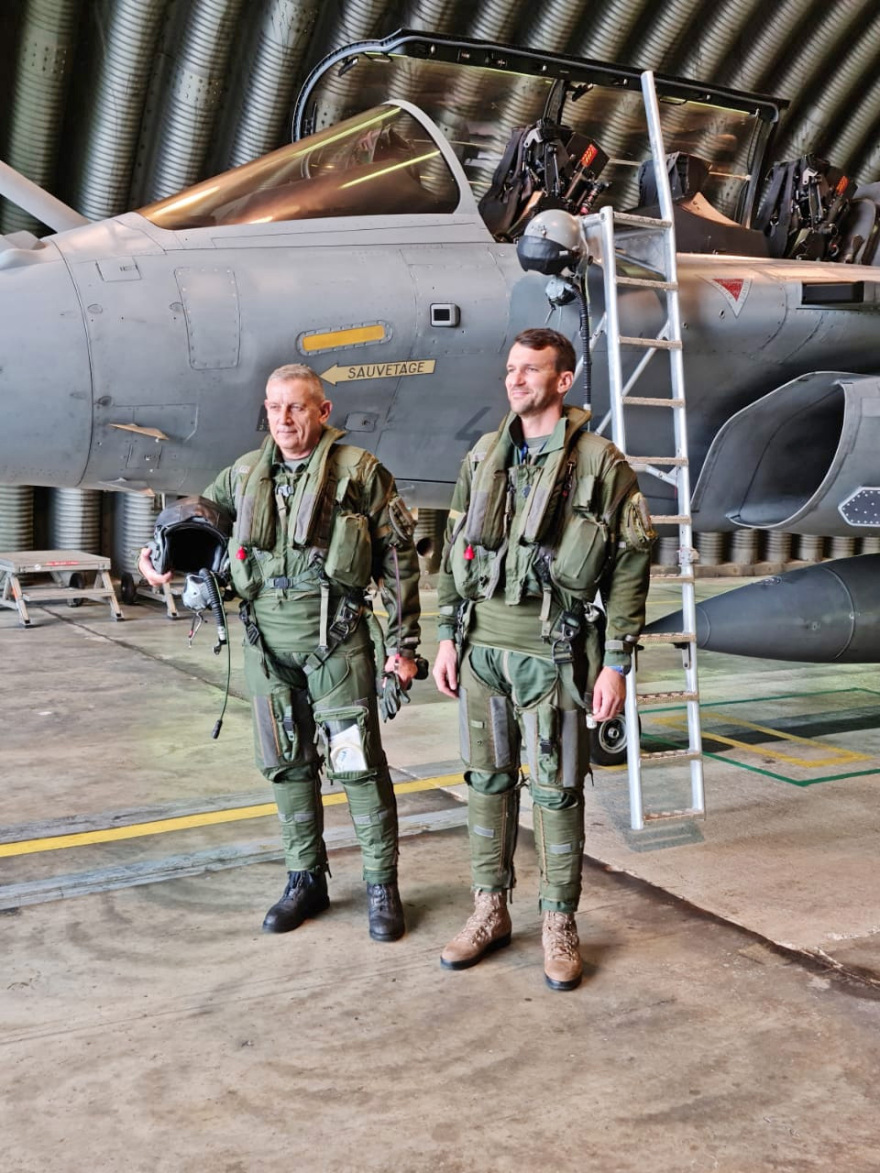 Ο Αρχηγός ΓΕΕΘΑ πέταξε με Rafale και ένιωσε δέος– Δείτε φωτογραφίες