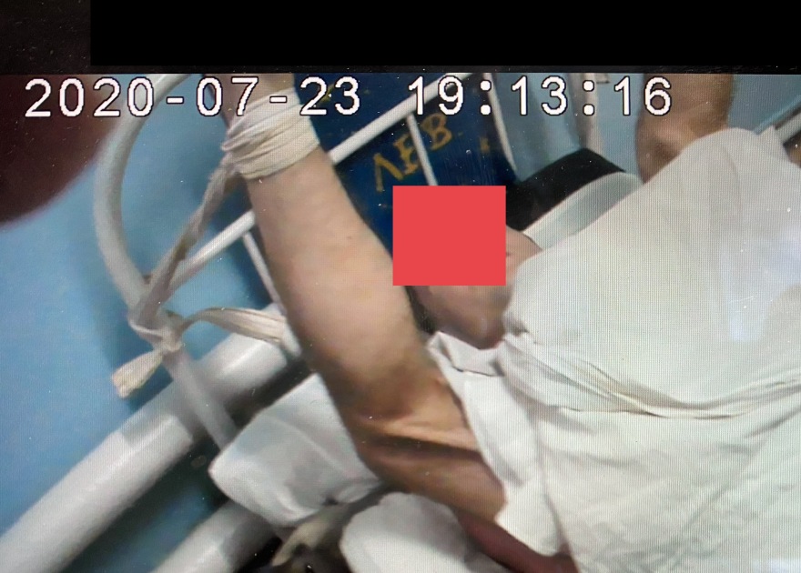 Ρωσία: Στη λίστα καταζητούμενων ο 31χρονος που διέρρευσε τα βίντεο με τα βασανιστήρια στις φυλακές - Προσοχή σκληρές εικόνες