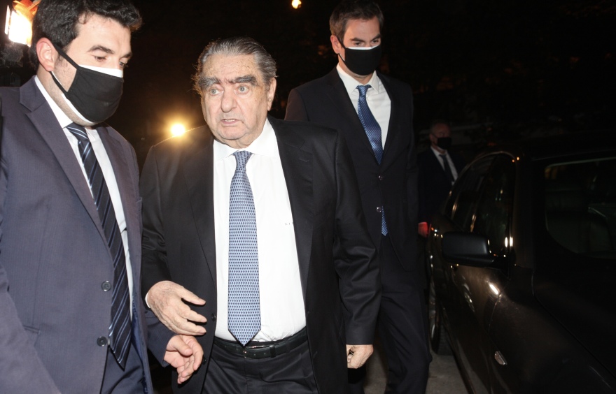 Οι υψηλοί Έλληνες προσκεκλημένοι στη δεξίωση του γάμου Φίλιππου Γλύξμπουργκ - Νίνας Φλορ - Δείτε φωτογραφίες